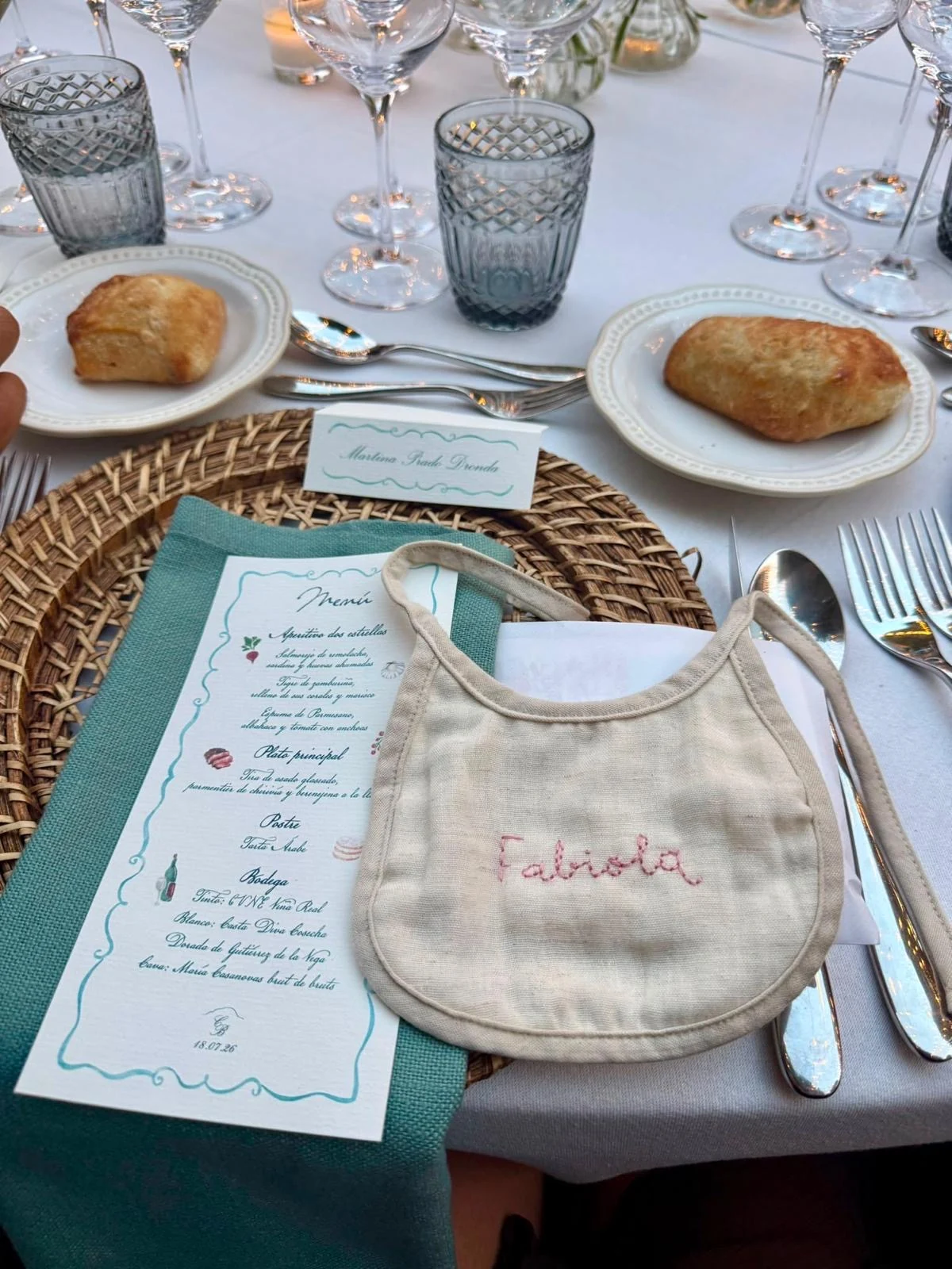 Regalos personalizados bordados para invitados — Gali Studio